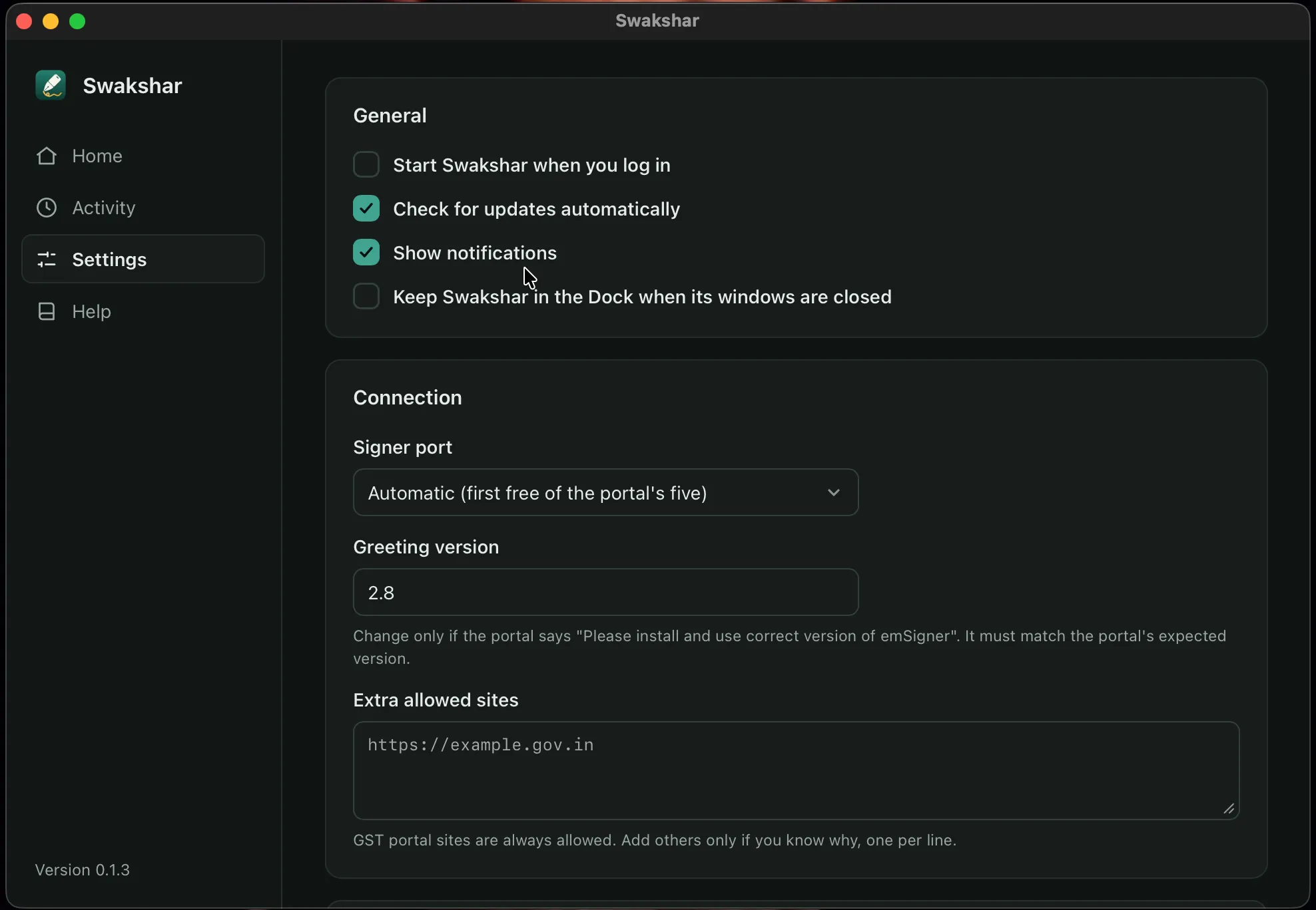 Swakshar's settings: start at login, automatic update checks, notifications, and keeping Swakshar in the Dock when its windows are closed